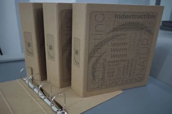 แฟ้มห่วง 3 นิ้ว