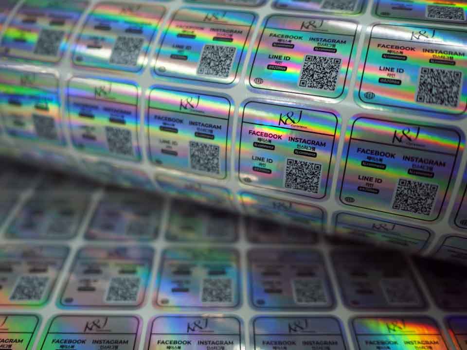 ป้ายสติกเกอร์โฮโลแกรมสำหรับสินค้า ช่วยยกระดับแบรนด์และความปลอดภัย