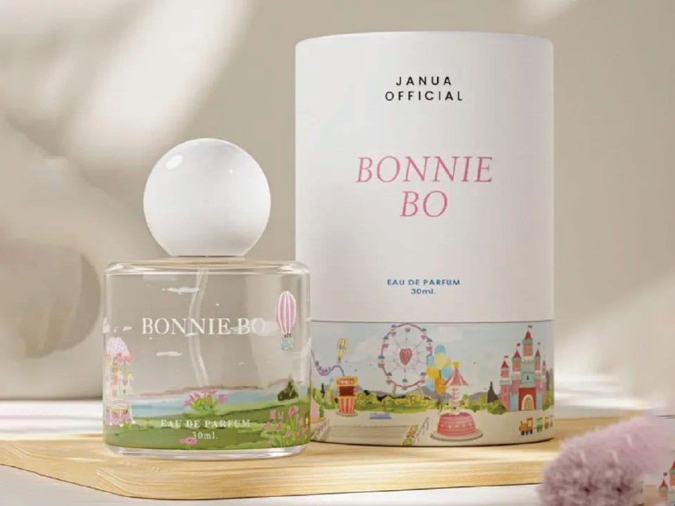 สติกเกอร์ใส เพิ่มความเรียบหรูและโปร่งใสให้กับบรรจุภัณฑ์และสินค้า